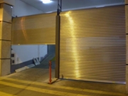 Porta de Aço Automática para Garagens